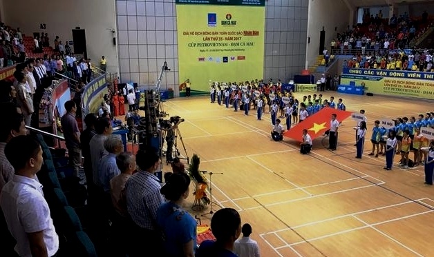 khai mac giai bong ban tranh cup petrovietnam dam ca mau 2017