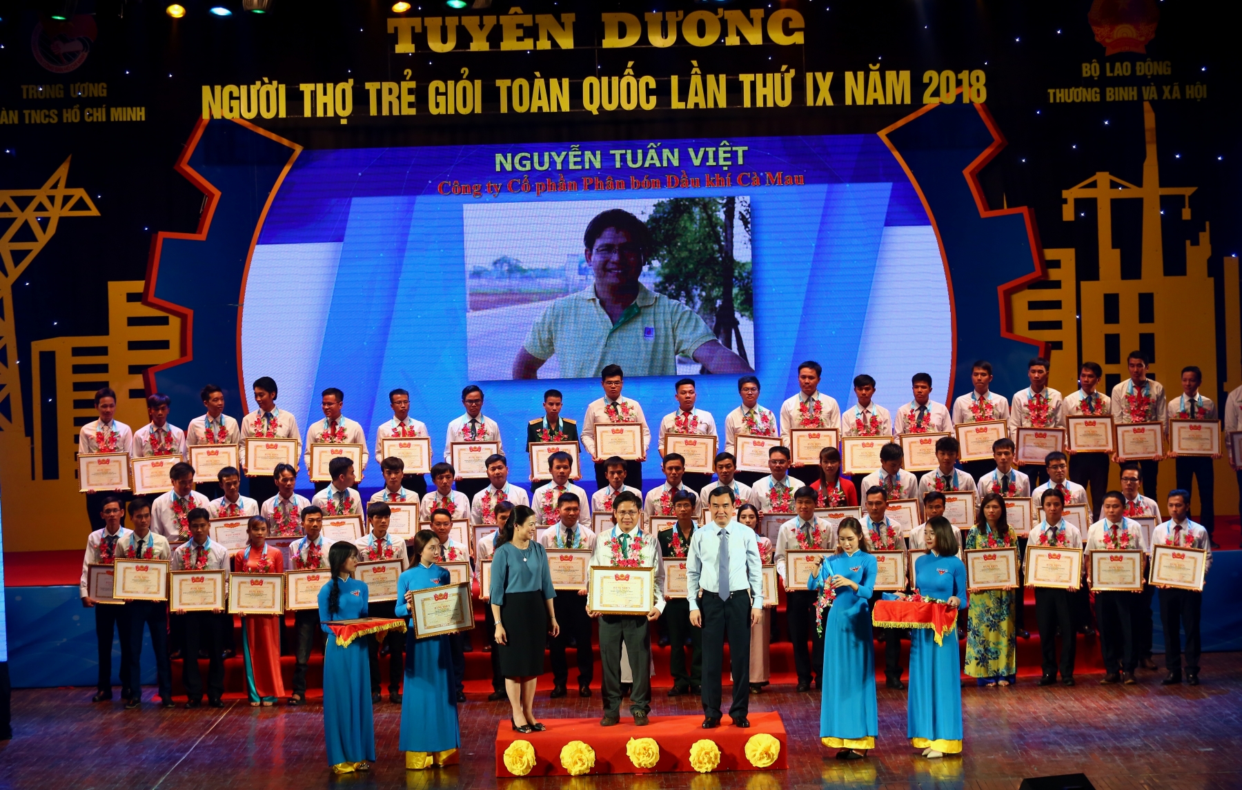 8 guong mat dau khi duoc tuyen duong nguoi tho tre gioi toan quoc lan ix