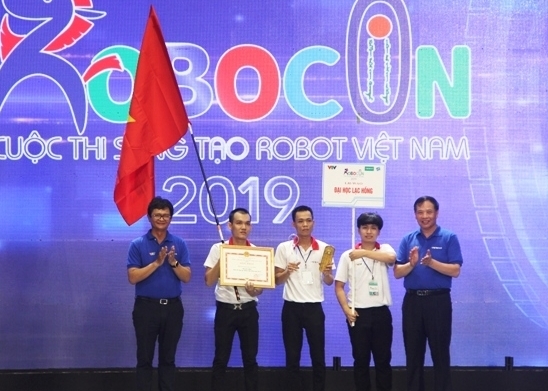 Đội LH-WAO vô địch Robocon Việt Nam 2019