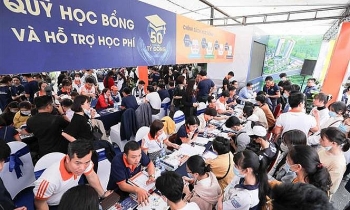 Tuyển sinh 2021: Học phí nhóm ngành Kinh tế thế nào?