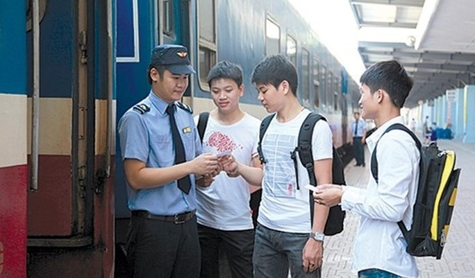 Ngành đường sắt giảm giá vé cho học sinh đi thi và nhập học đại học, cao đẳng