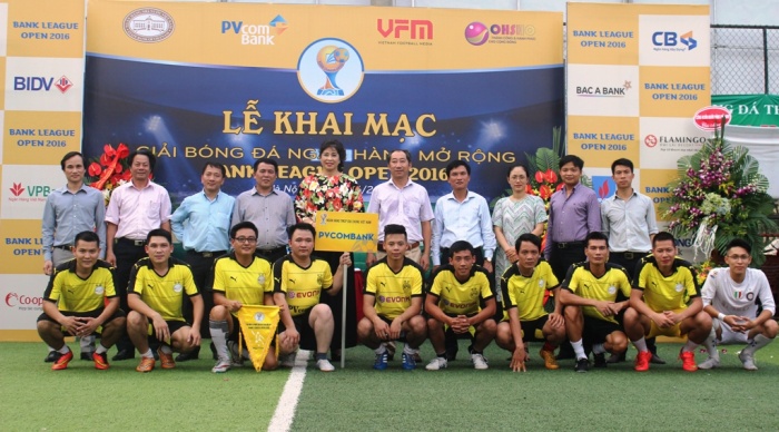 pvcombank khai mac giai bong da bank league open 2016