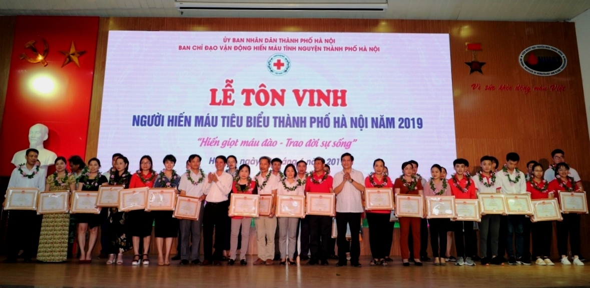 ton vinh nguoi hien mau tieu bieu thu do nam 2019