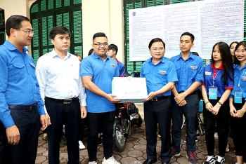 Hà Nội: Hơn 68.000 chai nước miễn phí cho thí sinh thi THPT Quốc gia 2019