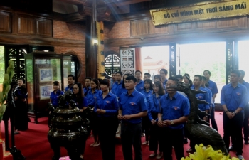 Tuổi trẻ Công ty Mẹ - PVN tổ chức chương trình giáo dục truyền thống lịch sử cách mạng tại ATK Định Hóa