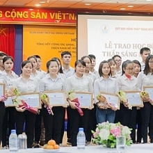 thap sang nhung uoc mo cho tre em dan toc mien nui co hoan canh kho khan