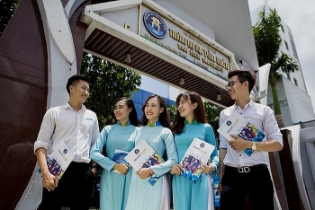 Đại học Văn Hiến miễn 100% học phí cho thí sinh từ 61 tuổi