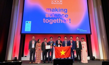 Việt Nam giành 2 huy chương Vàng Olympic Hóa học quốc tế 2019