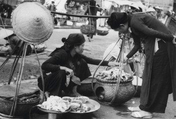 Tái hiện “Gánh hàng rong và những tiếng rao trên đường phố Hà Nội”