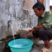Hà Nội hỗ trợ giảm giá nước sinh hoạt cho đối tượng chịu ảnh hưởng dịch Covid-19