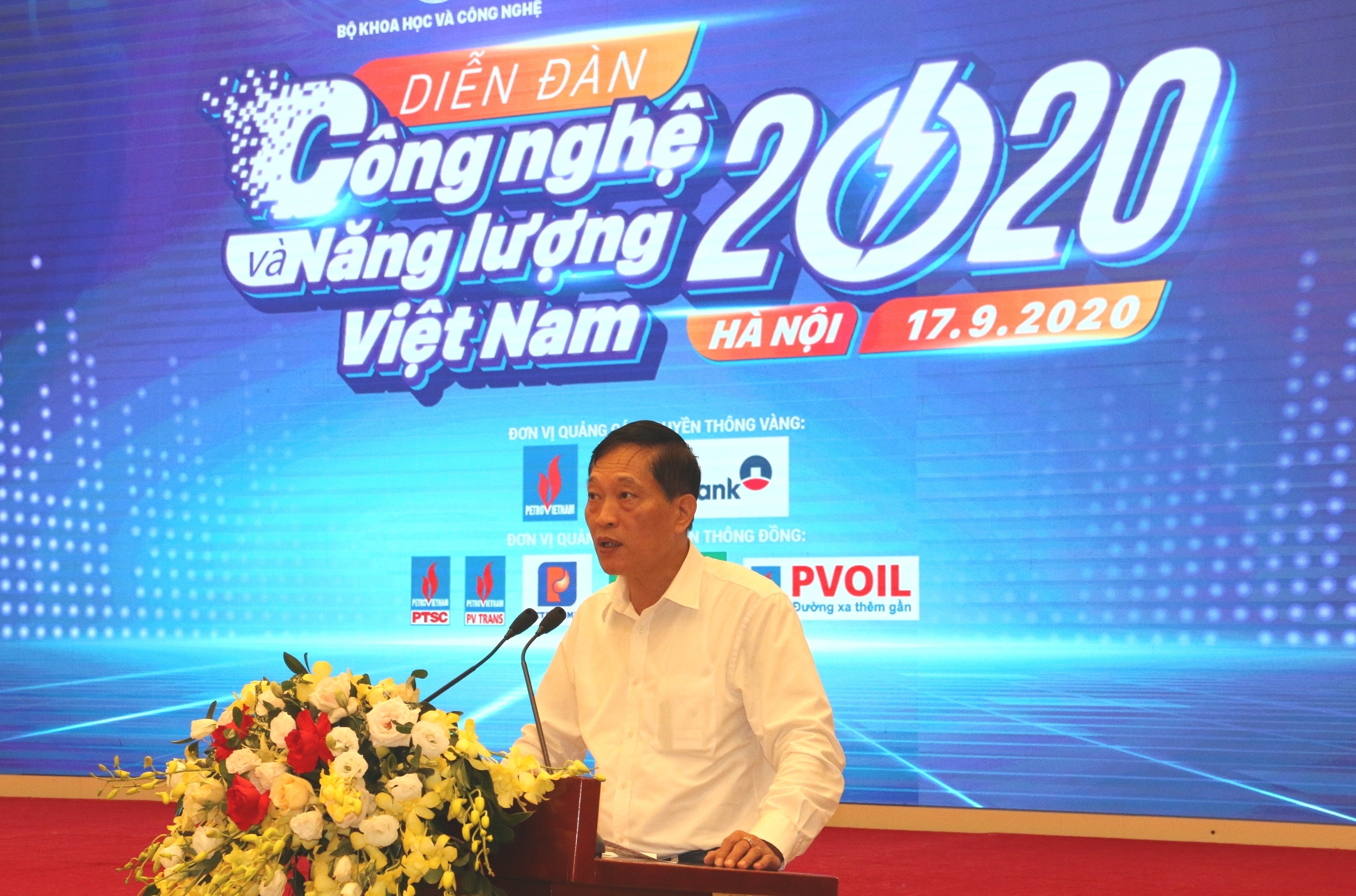 khai-mac-dien-dan-cong-nghe-va-nang-luong-viet-nam-2020-1
