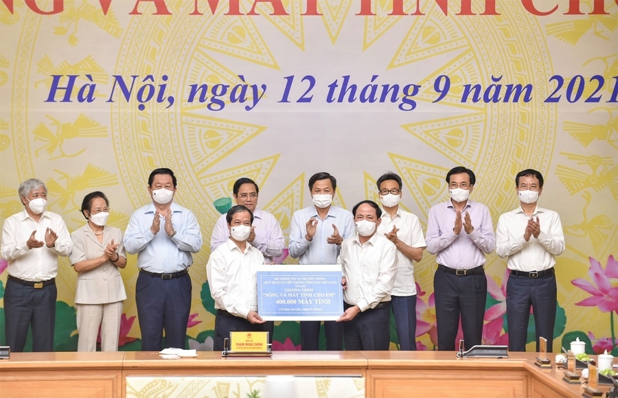 Chương trình “Sóng và máy tính cho em”: Gieo hạt mầm yêu thương