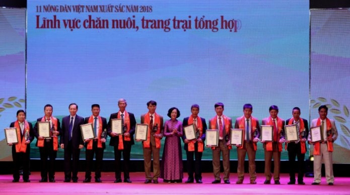 ton vinh 63 nong dan viet nam xuat sac nam 2018