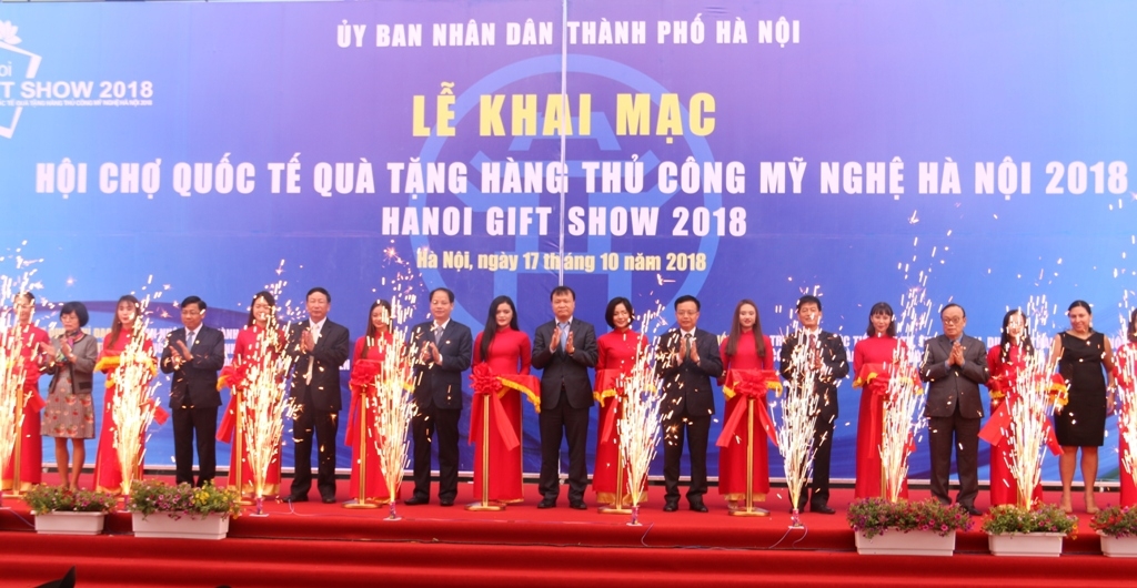 hanoi gift show 2018 da dang qua tang hang thu cong my nghe