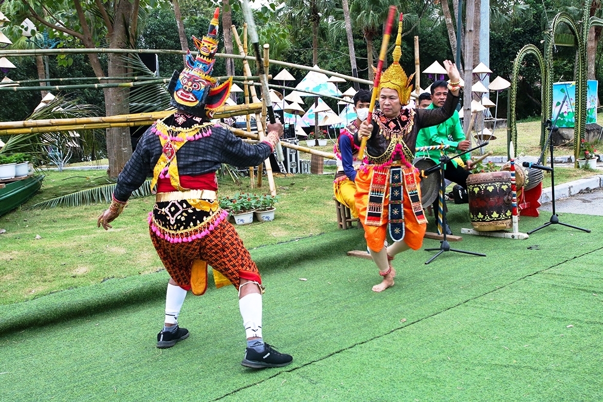 Tái hiện lễ hội, văn hóa, du lịch miền Tây ở Hà Nội