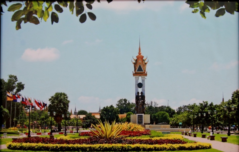 kham pha campuchia vuong quoc van hoa