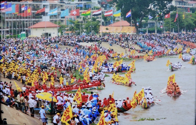 kham pha campuchia vuong quoc van hoa