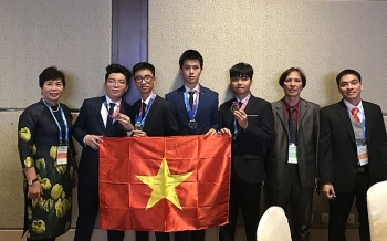 Việt Nam giành Huy chương Vàng Olympic Thiên văn và Vật lí thiên văn quốc tế