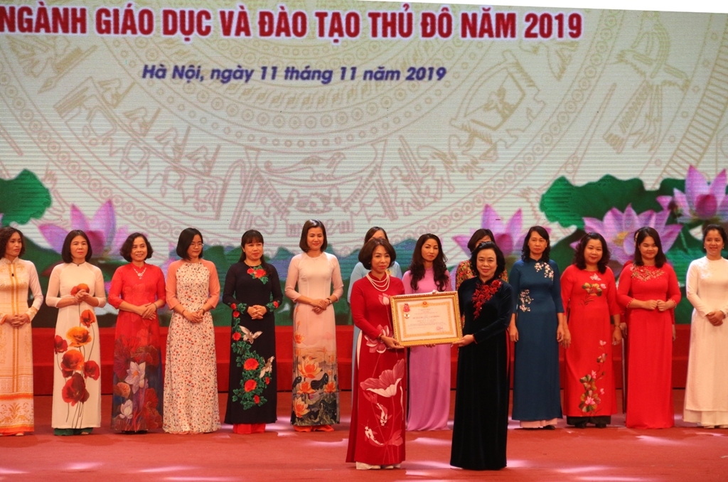 ha noi tuyen duong tam guong nha giao mau muc thu do 2019