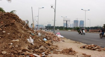 Hà Nội: Đường nghìn tỉ thành bãi... chứa rác