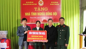 Tặng nhà “Nghĩa tình đồng đội” cho CCB hoàn cảnh khó khăn