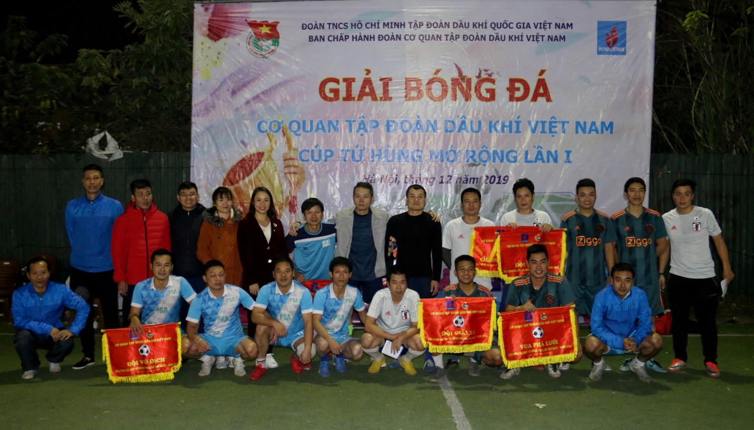 be mac giai bong da co quan tap doan cup tu hung mo rong lan i