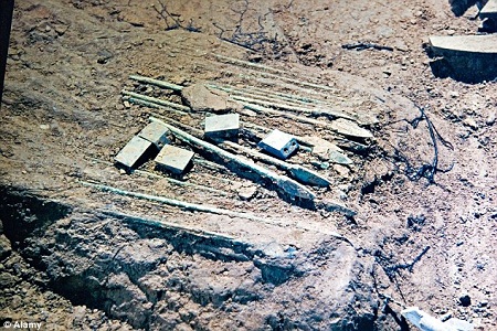 Tìm thấy “nỏ thần” trong lăng mộ Tần Thủy Hoàng