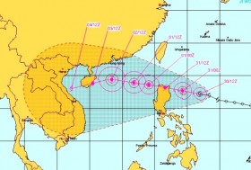 Xuất hiện bão Krosa mạnh cấp 12 trên biển Đông