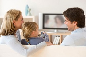 Bí quyết tiết kiệm điện khi dùng TV đời mới