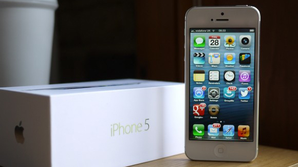 iPhone 5 trở thành sản phẩm công nghệ "hot" nhất năm 2012