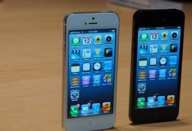 Chọn iPhone 5 chính hãng hay xách tay?