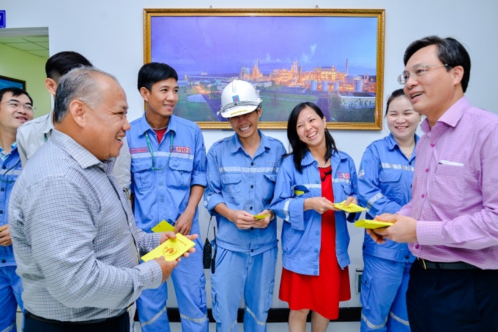 dam ca mau ban hang dau nam dinh dau