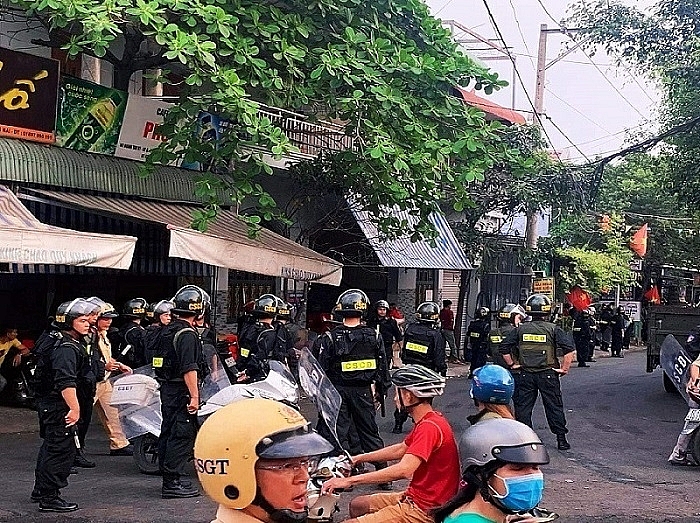 dong nai chem nguoi gay thuong tich roi om binh gas co thu