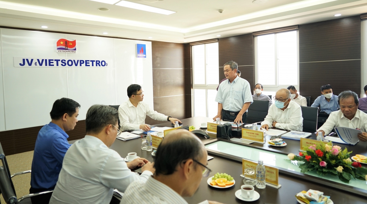 Tổng Giám đốc Petrovietnam Lê Mạnh Hùng làm việc với Vietsovpetro về kế hoạch năm 2022