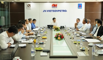 Tổng Giám đốc Petrovietnam Lê Mạnh Hùng làm việc với Vietsovpetro về kế hoạch năm 2022