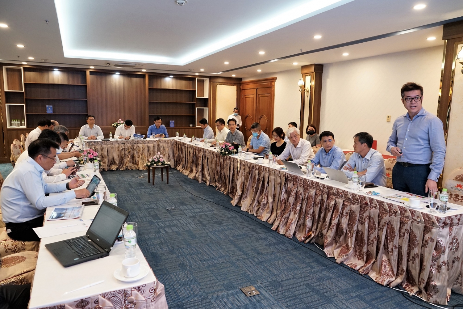 Tổng Giám đốc Petrovietnam Lê Mạnh Hùng làm việc với Cửu Long JOC về triển khai kế hoạch SXKD năm 2022