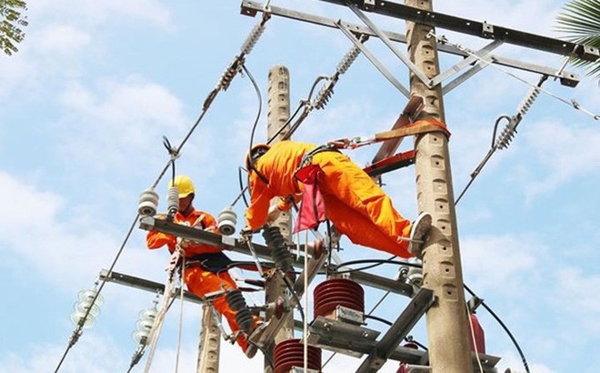 Tin tức kinh tế ngày 5/6: Miền Nam nguy cơ thiếu 12 tỷ kWh điện vào năm 2023