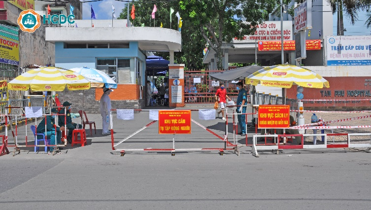 Hiện Bệnh viện quận Tân Phú đang bị phong tỏa.