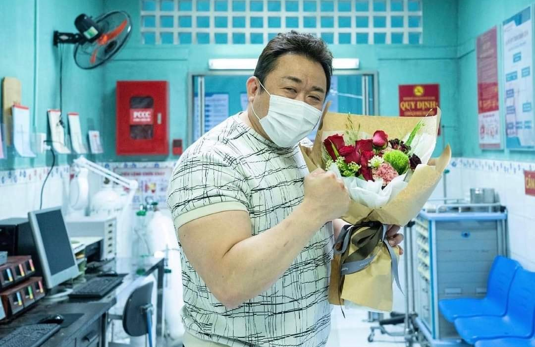"Ông chú cơ bắp" Ma Dong Seok úp mở cảnh quay ở Việt Nam