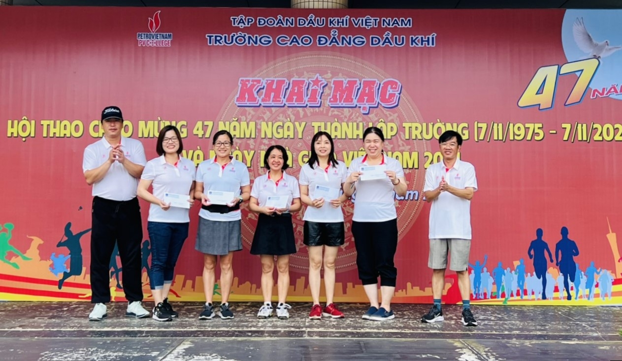 Khai mạc Hội thao chào mừng 47 năm ngày thành lập Trường Cao đẳng Dầu khí