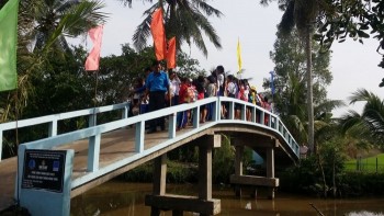 PVCFC xây dựng cầu cho huyện nghèo