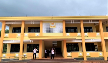 Công đoàn Vietsovpetro hoàn thành xây dựng phòng học cho các em học sinh đồng bào H’Re