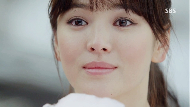 Tiết lộ mới về hình ảnh "đẹp không tì vết" của Song Hye Kyo