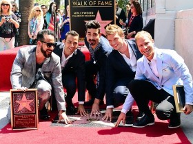 Backstreet Boys nhận sao trên Đại lộ Danh vọng Hollywood