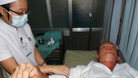 Đuổi theo cướp, thanh niên người Nga bị đâm trọng thương