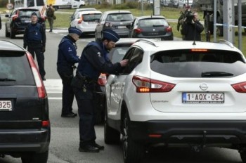 An ninh thắt chặt trong ngày đầu mở cửa sân bay Brussels