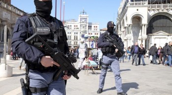 Italia bắt 3 nghi phạm khủng bố tấn công châu Âu