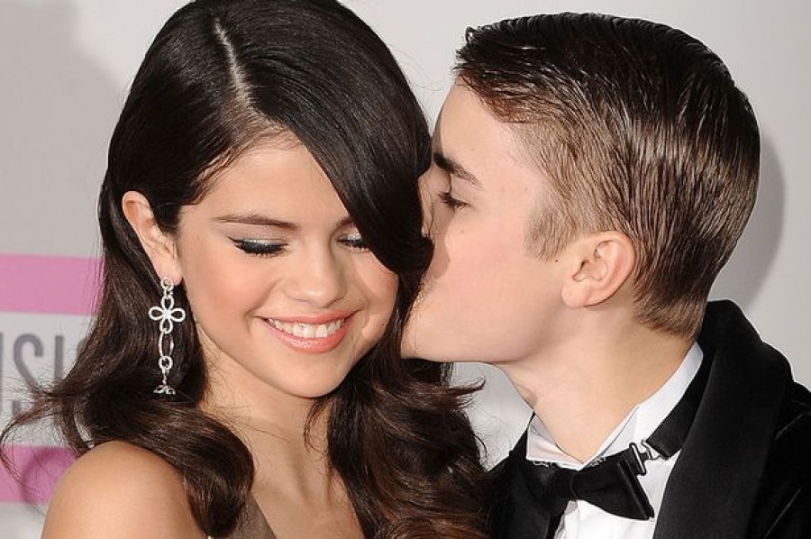 Selena Gomez tiết lộ về mối quan hệ với Justin Bieber