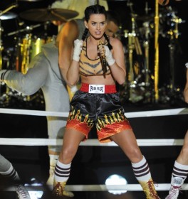 Billboard Hot 100: Katy Perry đã đánh bại Robin Thicke