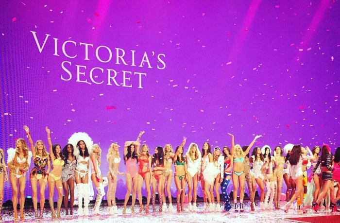 Hé lộ hậu trường Victoria's Secret Show 2015